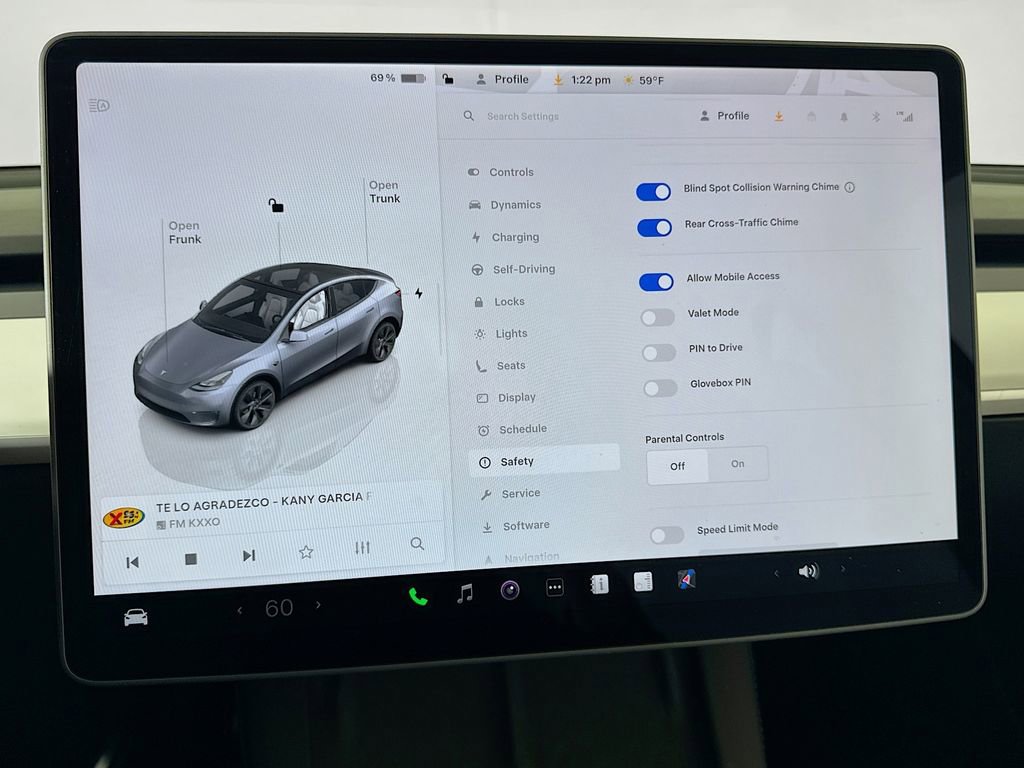 Used 2024 Tesla Model Y Long Range image 47