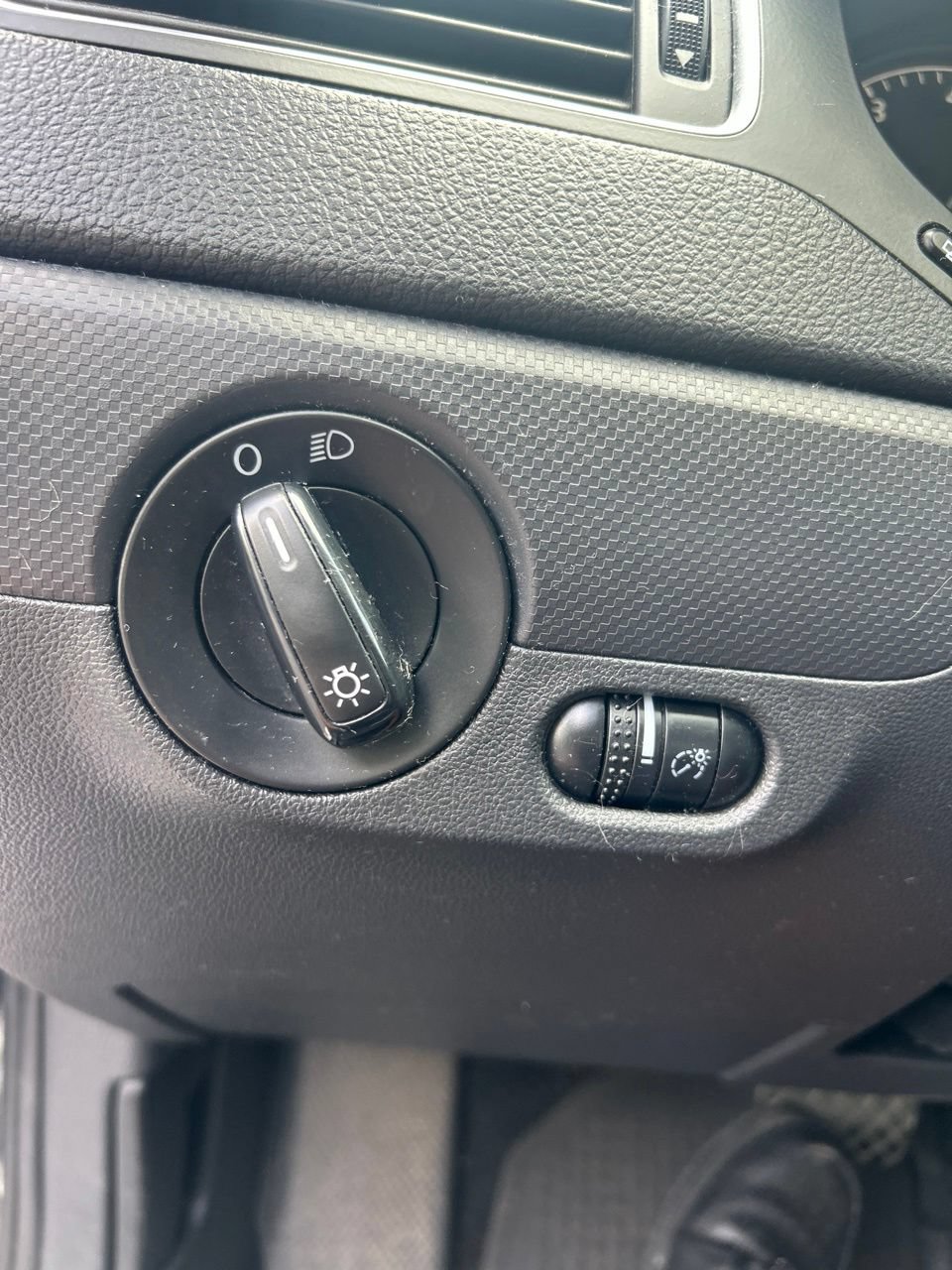 Used 2013 Volkswagen Jetta S FWD image 24