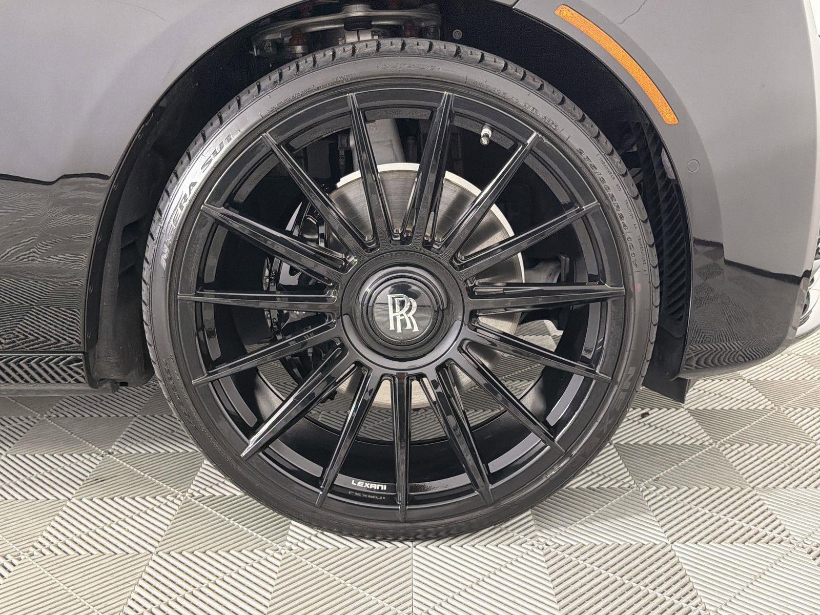 Used 2025 Rolls-Royce Ghost image 34