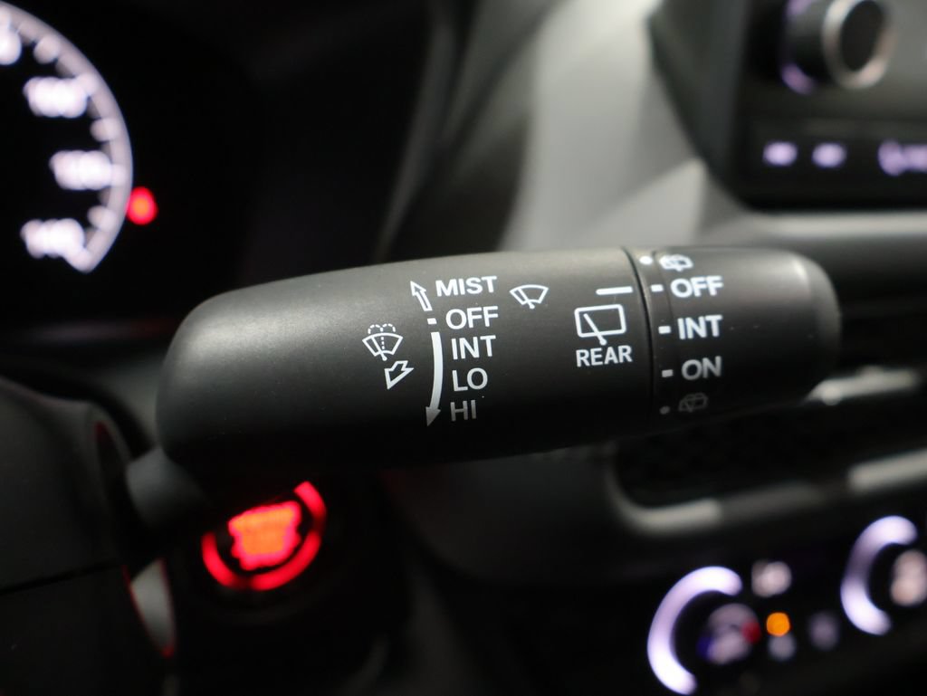 Used 2024 Honda HR-V LX image 36