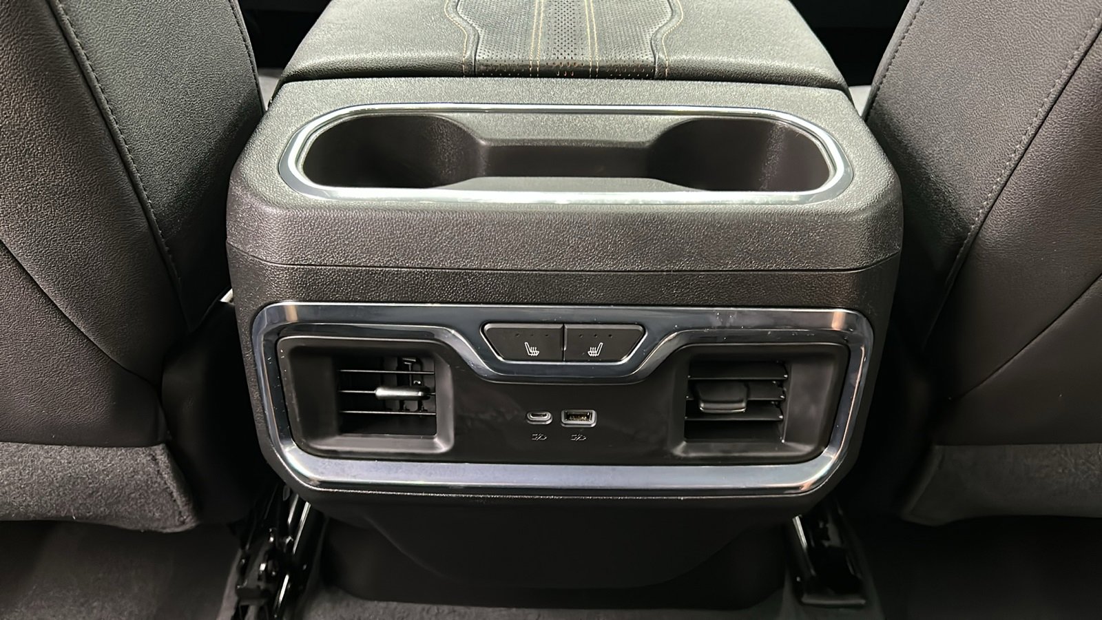 Used 2023 Chevrolet Silverado 1500 High Country w/ High Country Premium Package image 40