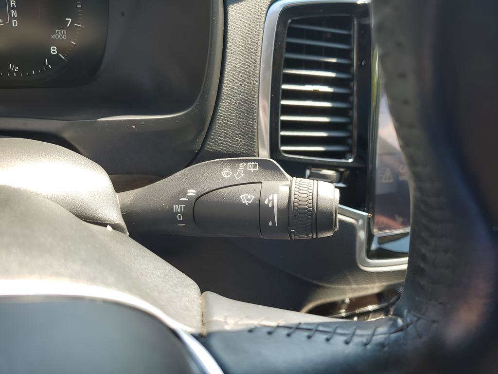 Used 2017 Volvo XC90 T5 Momentum w/ Vision Package image 33