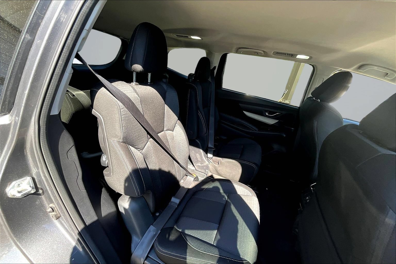 Used 2021 Subaru Ascent Premium w/ Convenience Package AWD/4WD image 27
