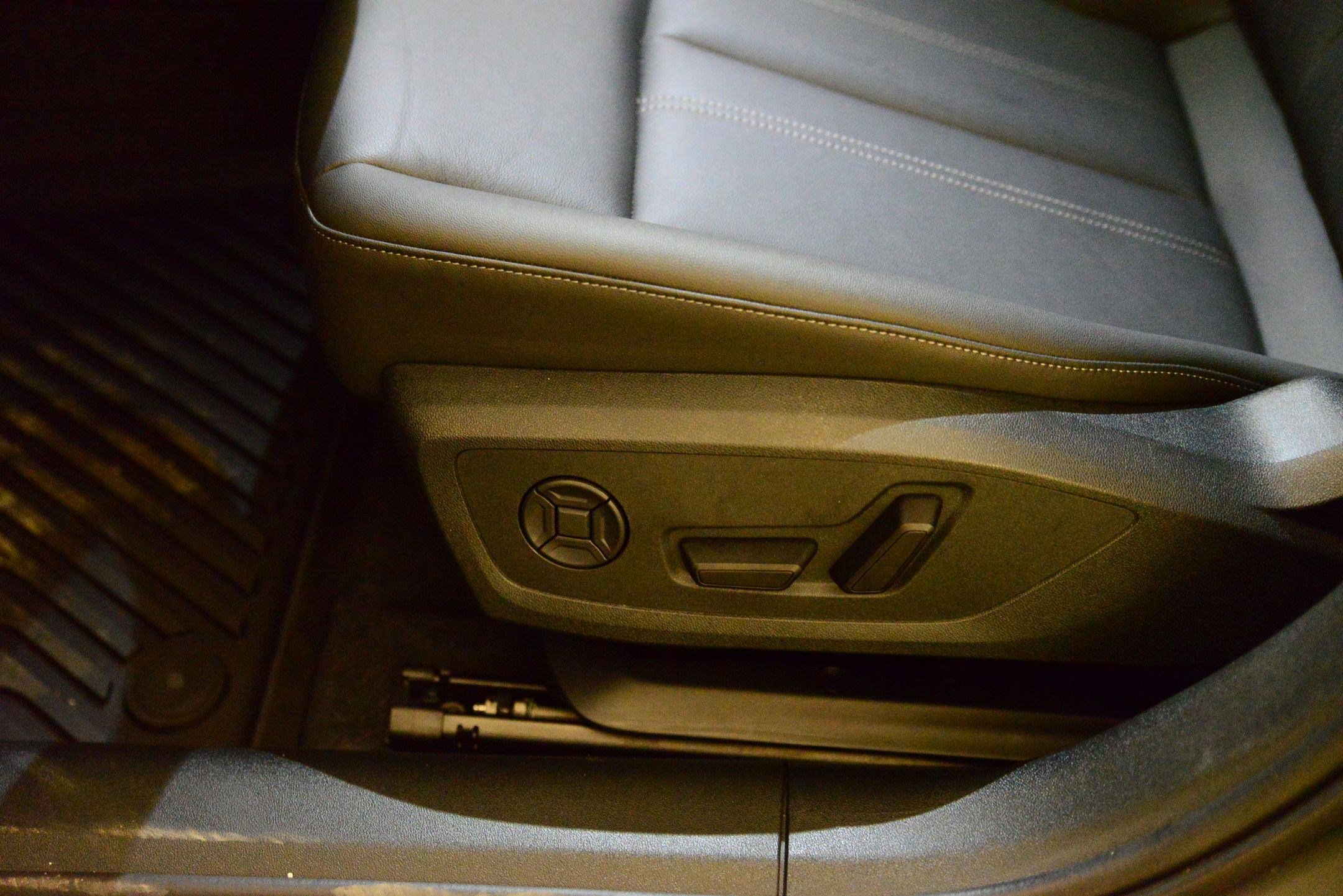 Certified 2025 Audi A5 2.0T Premium w/ Convenience Package image 24