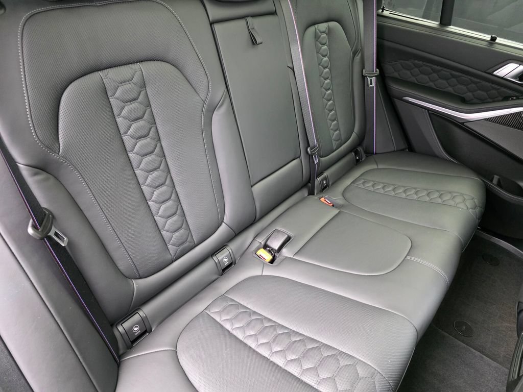 Used 2024 BMW X5 M Competition w/ Executive Package AWD/4WD image 28