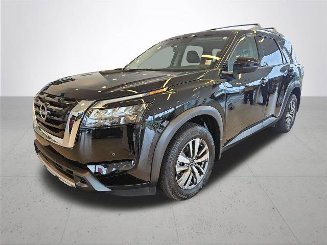 Certified 2025 Nissan Pathfinder SL AWD/4WD image 2