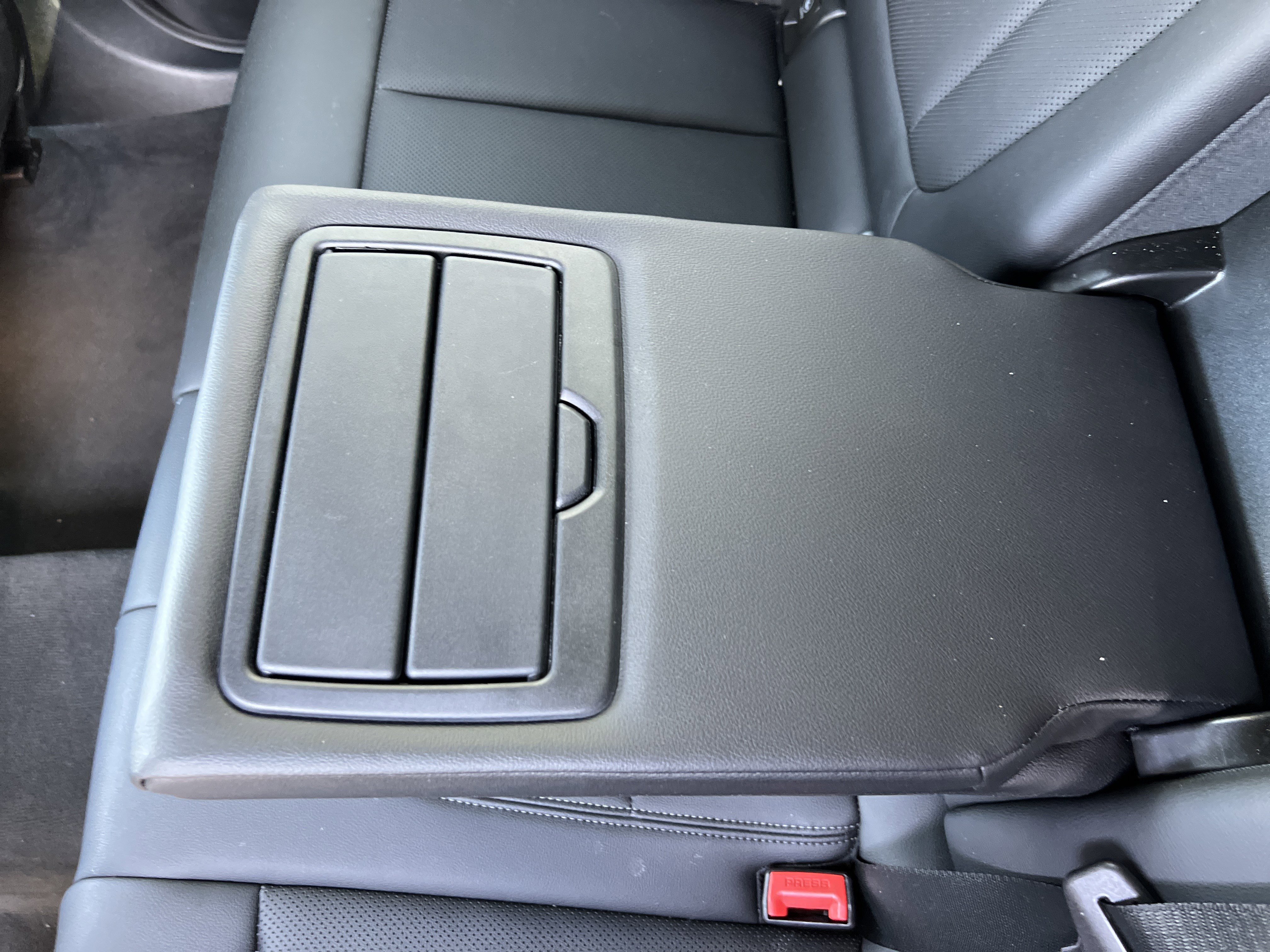 Certified 2024 BMW X3 sDrive30i w/ M Sport Package RWD image 41