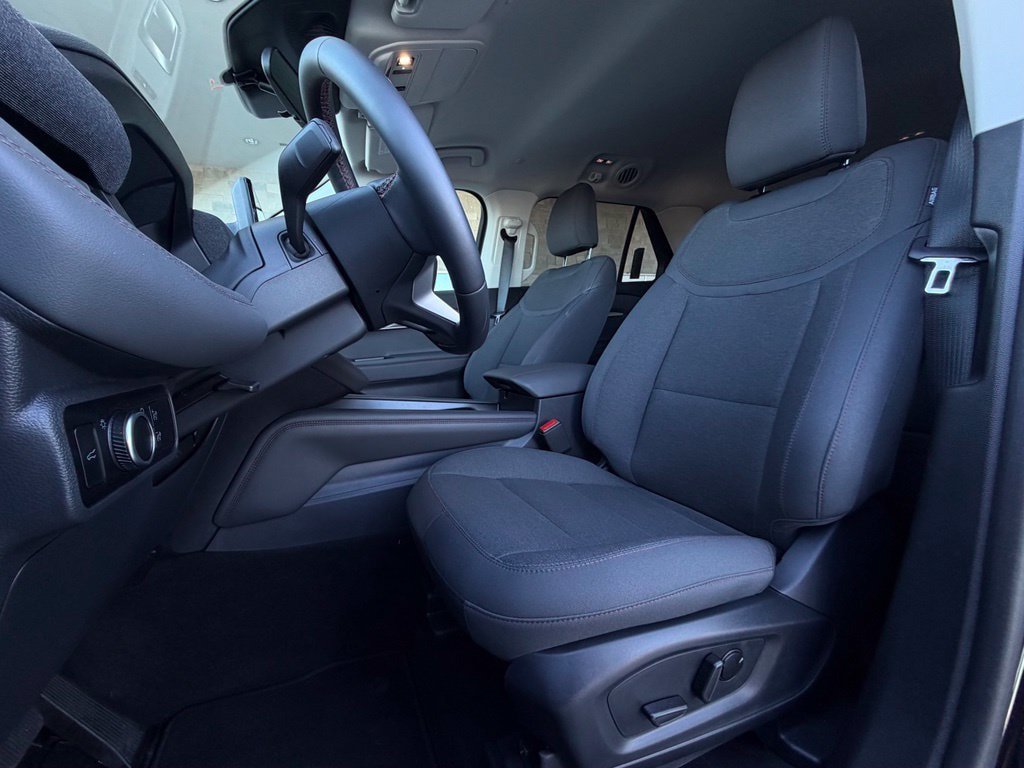 New 2026 Ford Explorer Active RWD image 5