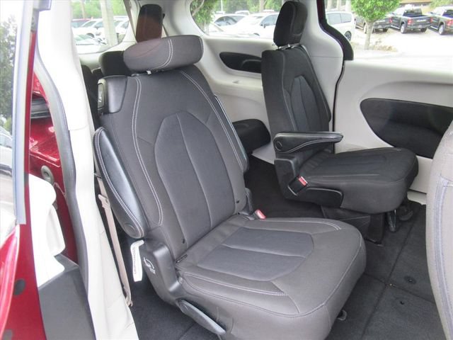 Certified 2023 Chrysler Voyager LX FWD image 28
