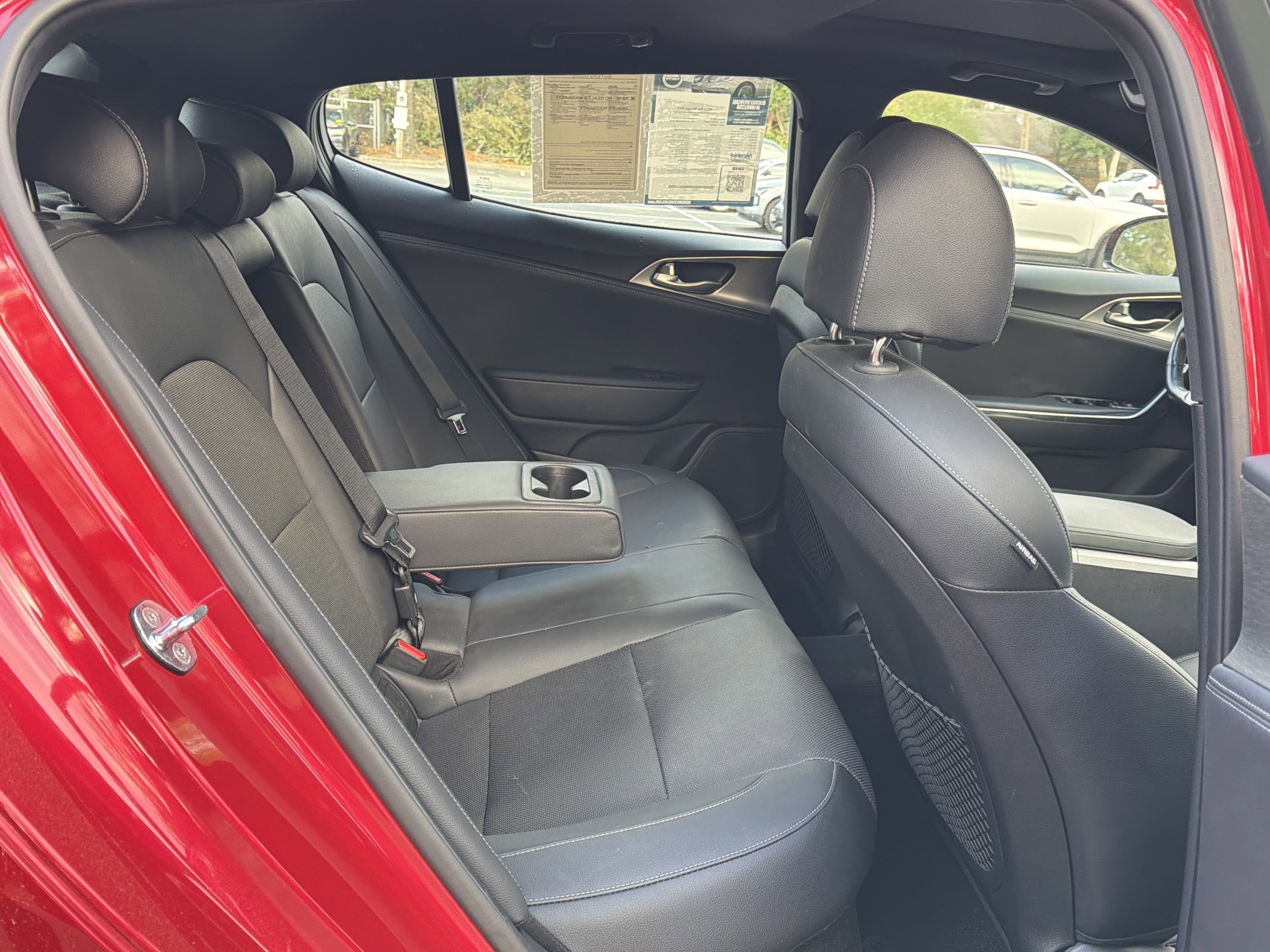 Used 2022 Kia Stinger GT1 image 33