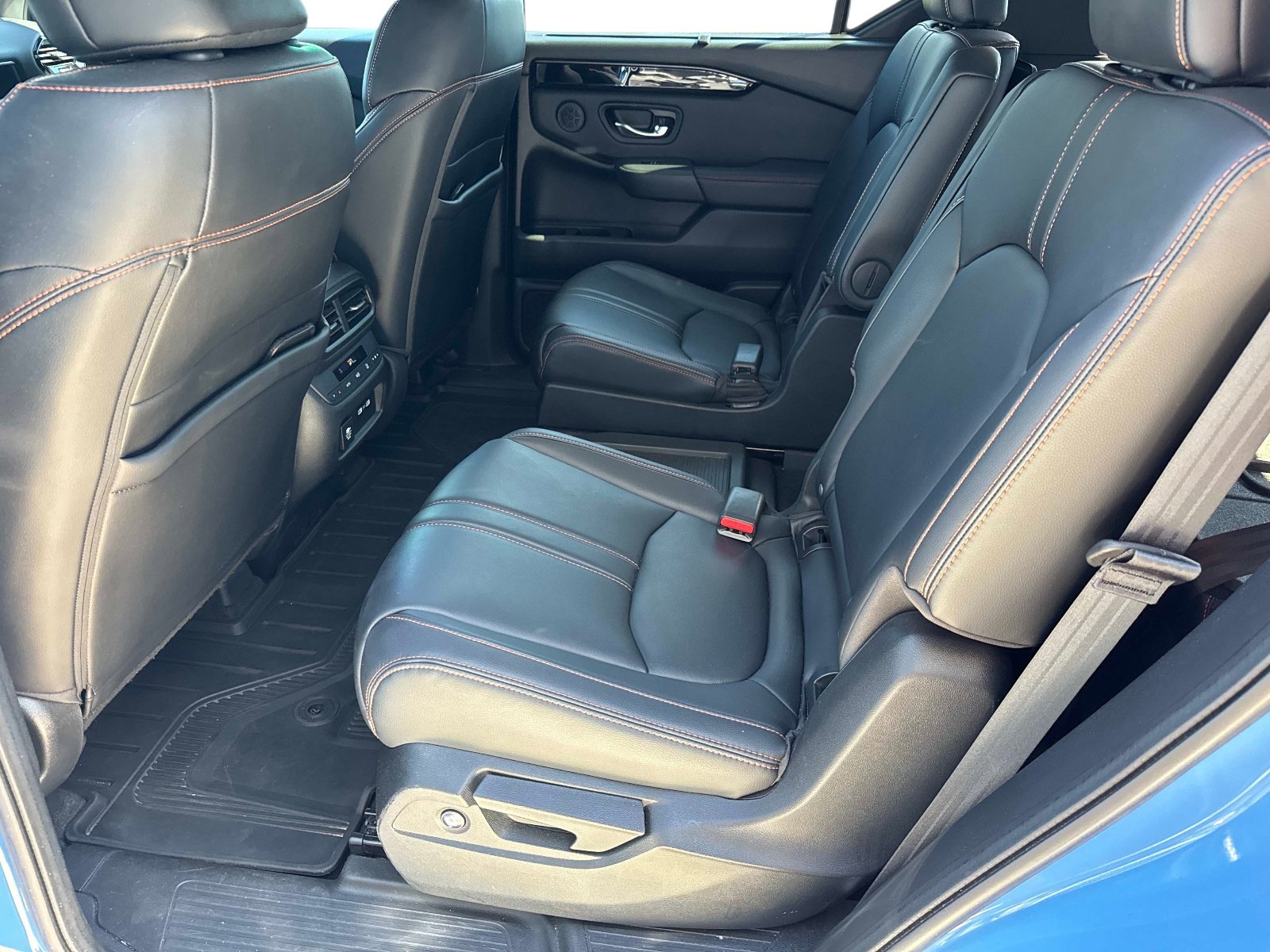 Used 2023 Honda Pilot TrailSport image 15