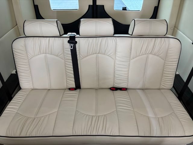 Used 2024 Mercedes-Benz Sprinter 3500 image 38