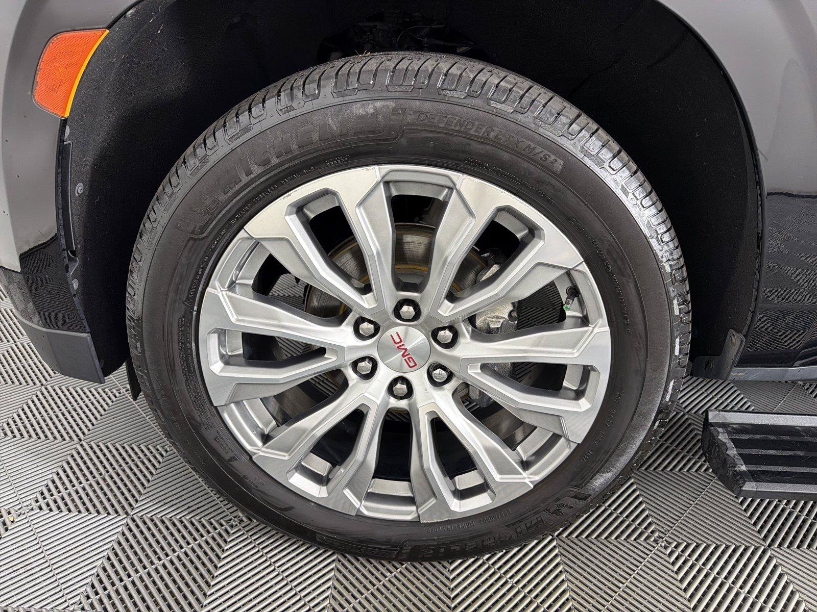 Certified 2023 GMC Yukon Denali AWD/4WD image 10