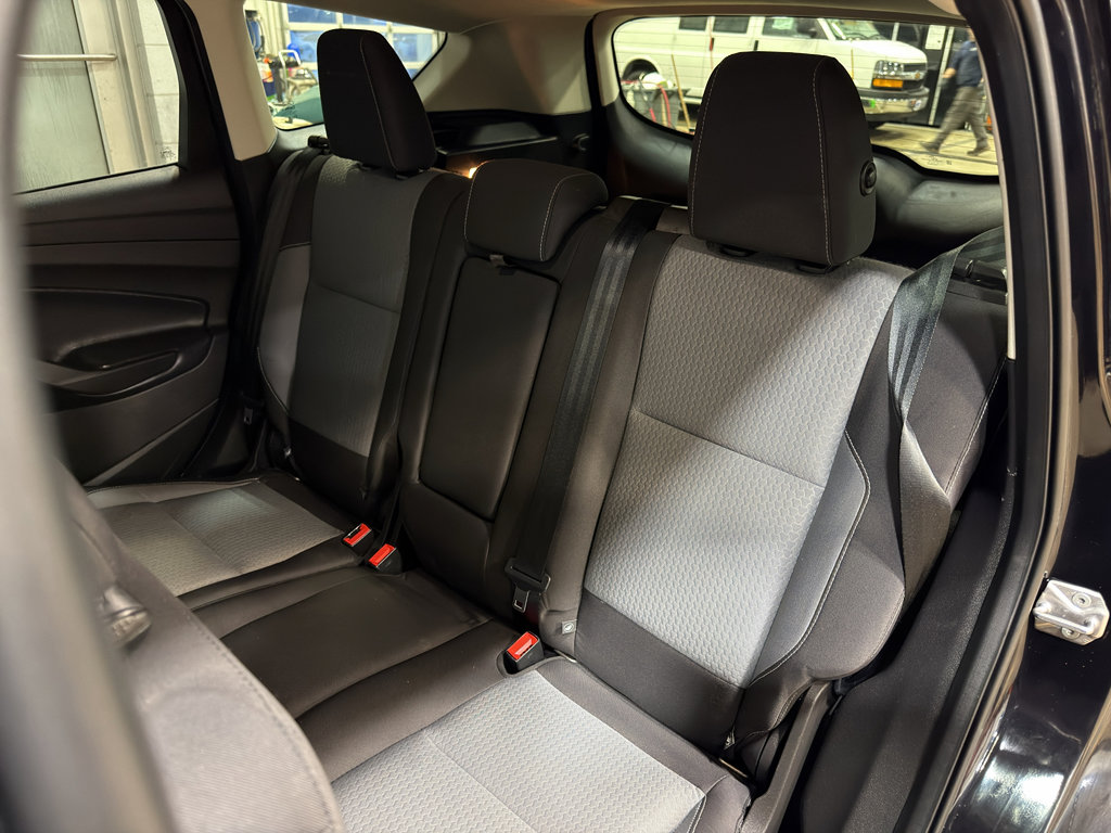 Used 2019 Ford Escape SE image 33
