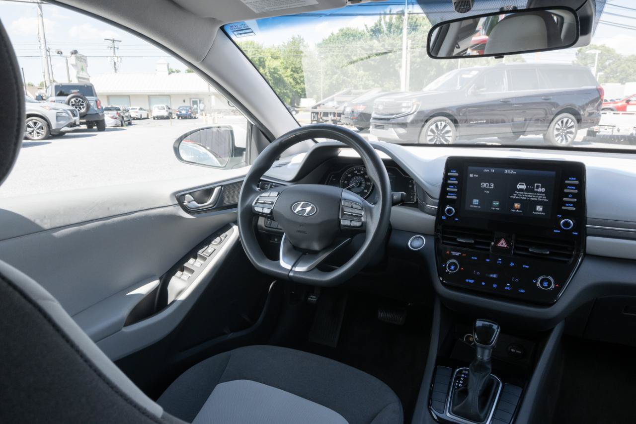 Used 2020 Hyundai Ioniq Blue FWD image 22