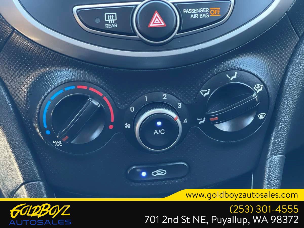 Used 2017 Hyundai Accent SE FWD image 33