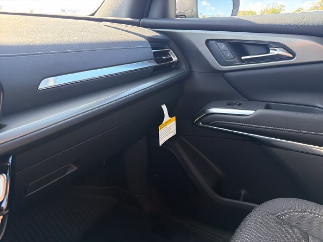 New 2027 Chevrolet Traverse LT w/ Driver Confidence Package FWD image 28