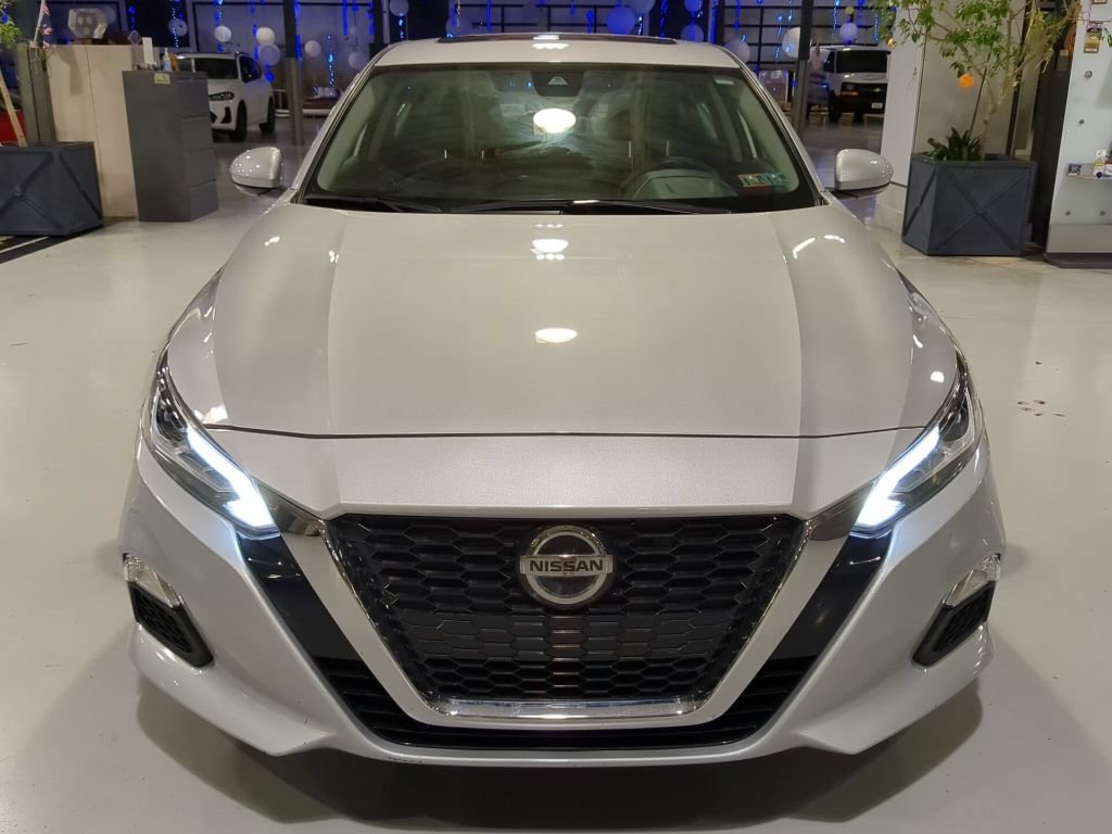 Used 2022 Nissan Altima 2.5 SV w/ SV Premium Package AWD/4WD image 3