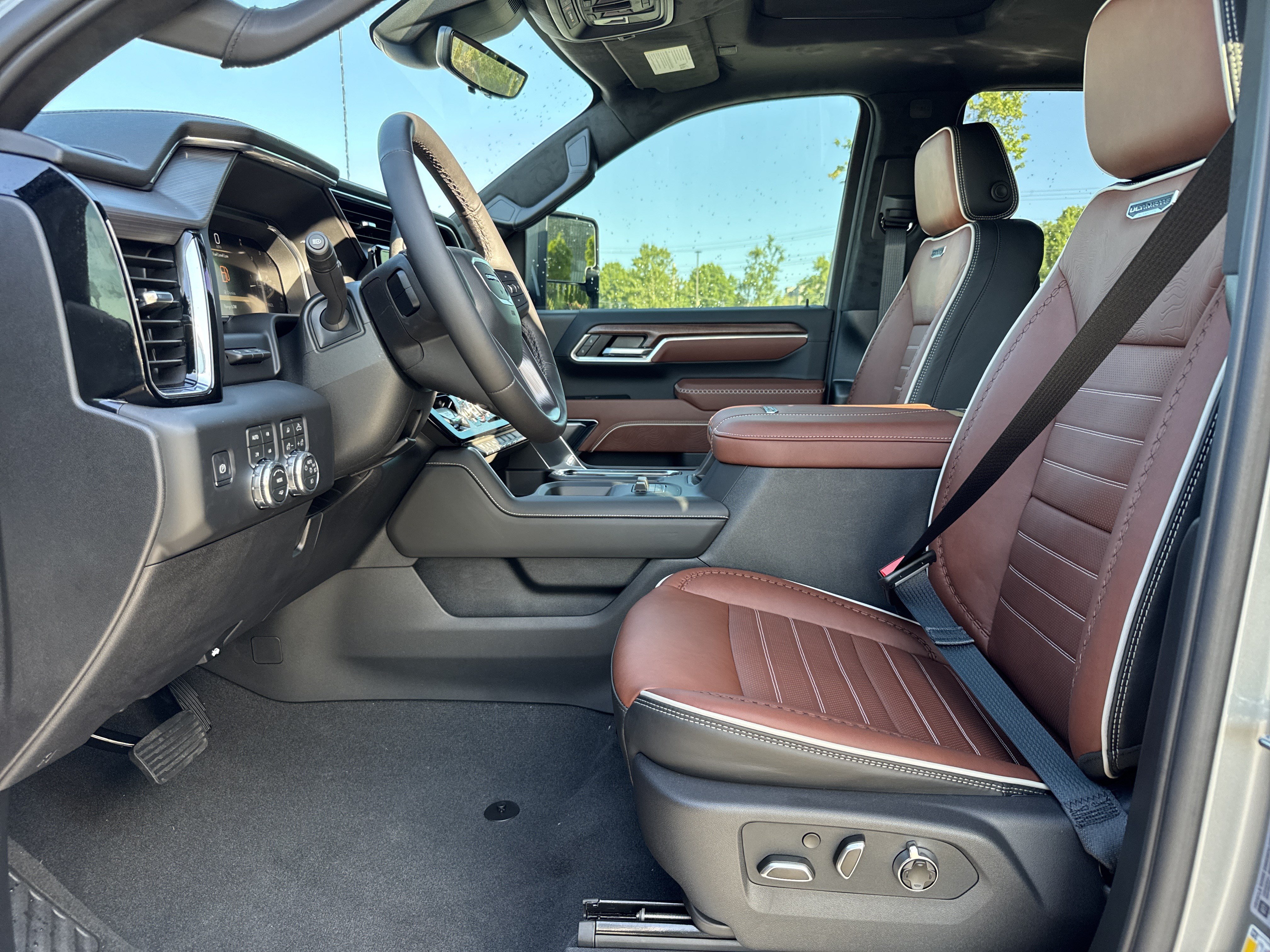 New 2026 GMC Sierra 2500 Denali Ultimate AWD/4WD image 16