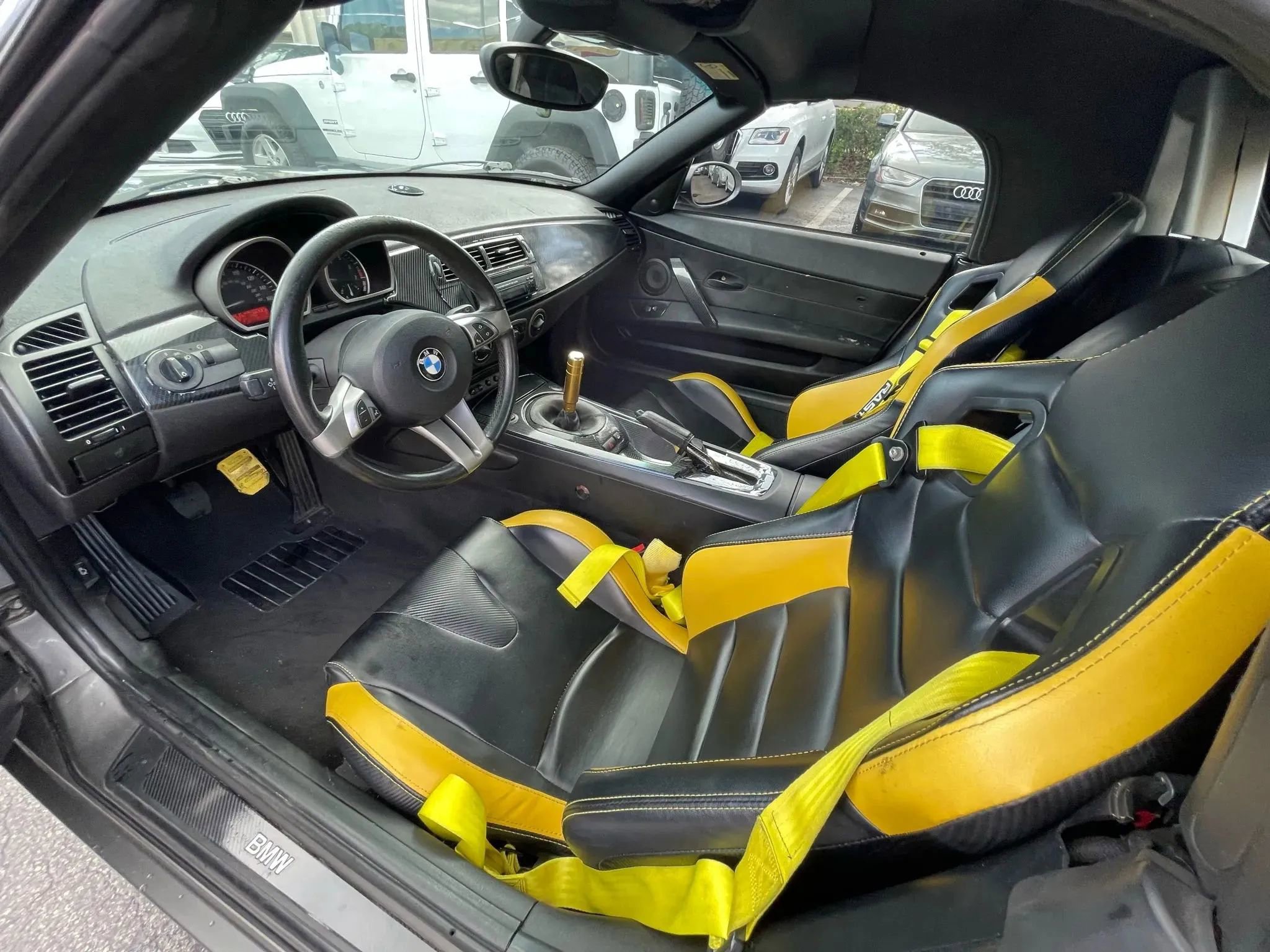 Used 2003 BMW Z4 2.5i image 23