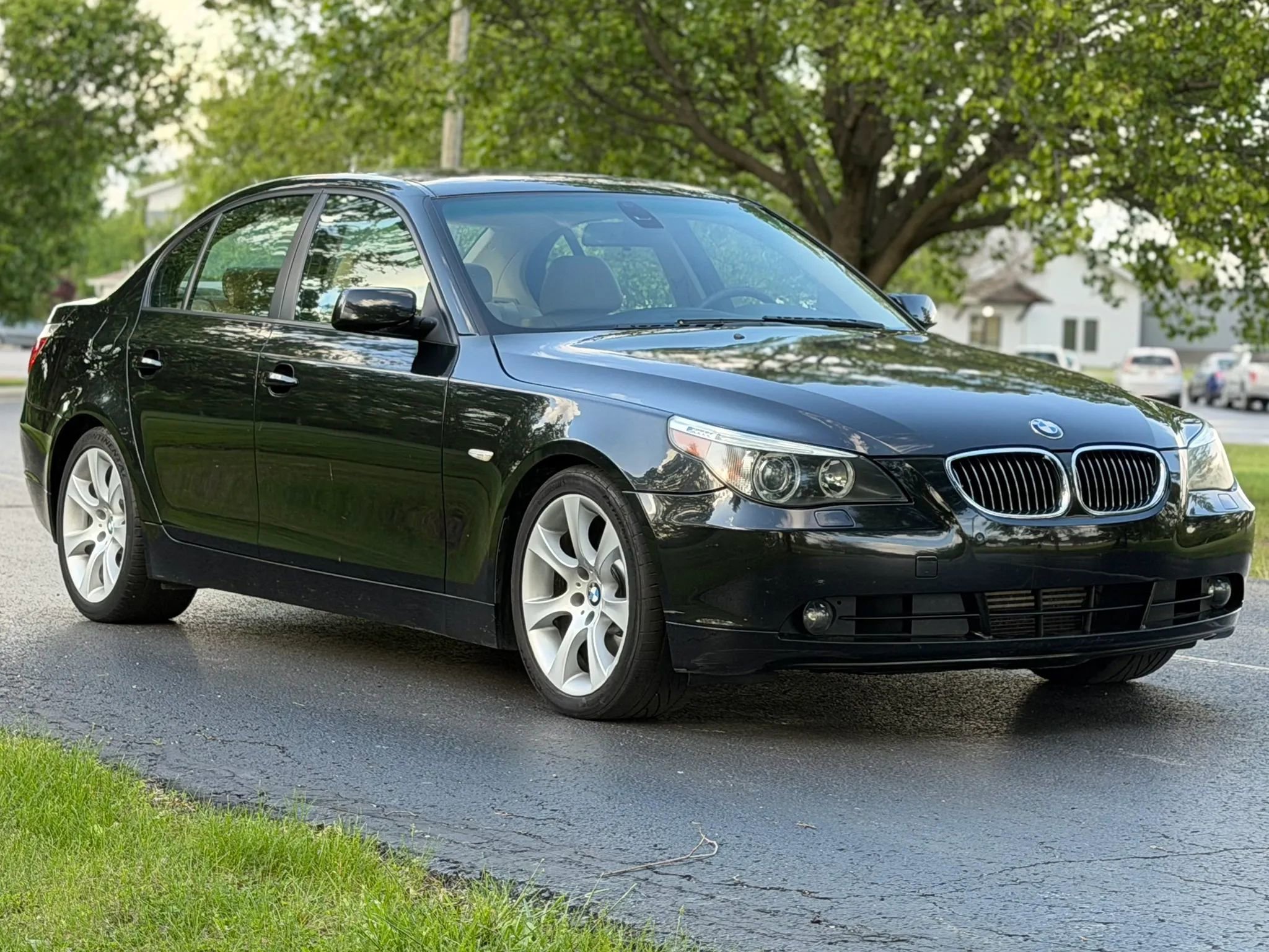 Used 2004 BMW 545i Sedan RWD image 3
