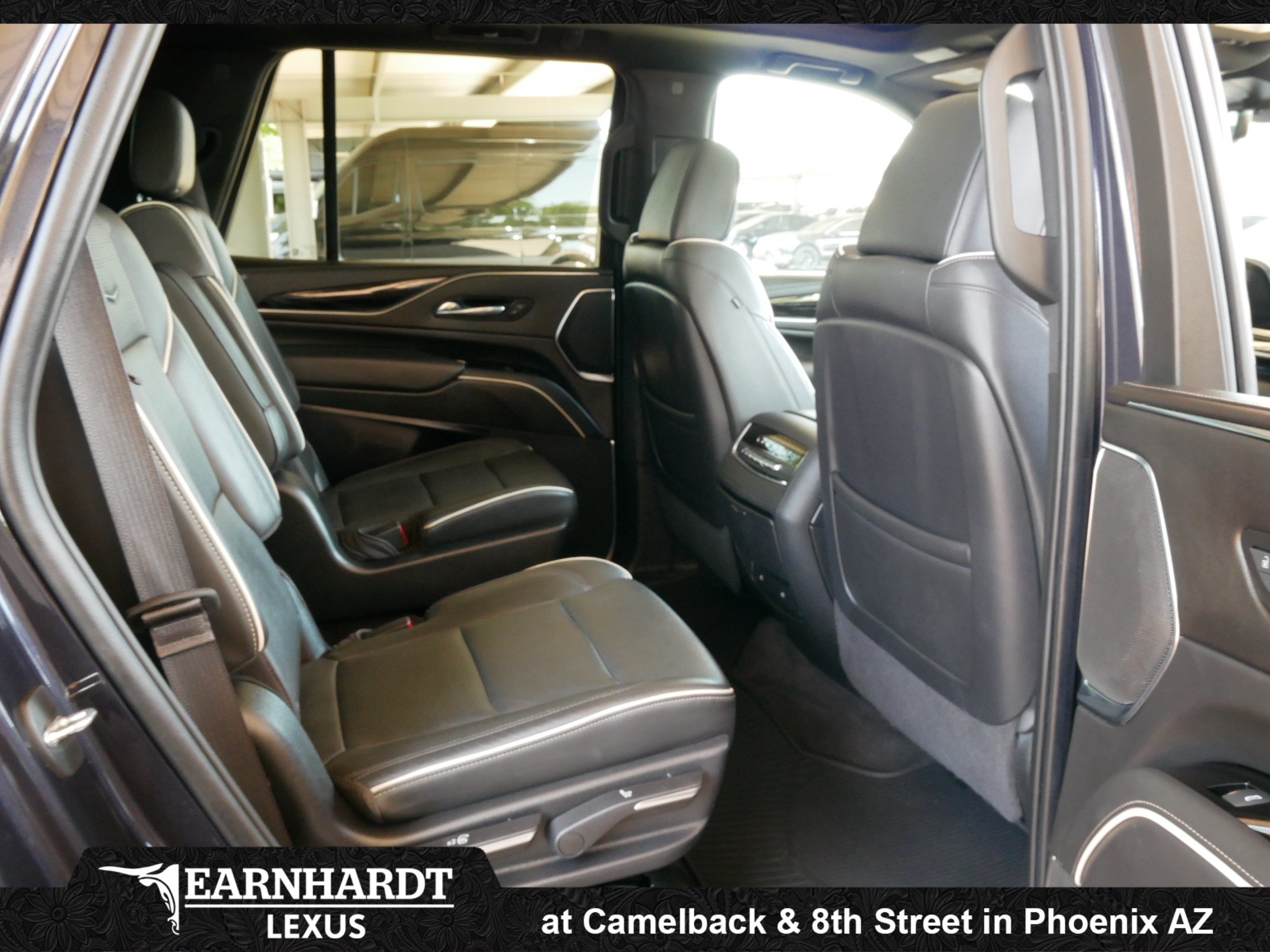 Used 2022 Cadillac Escalade Sport AWD/4WD image 16