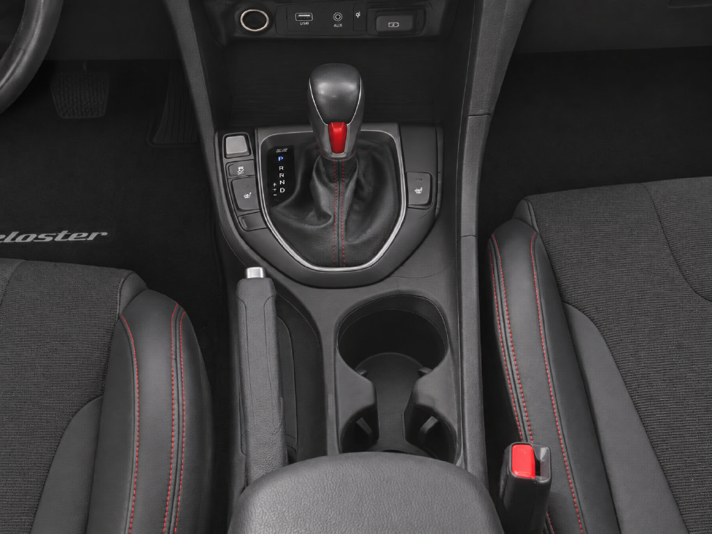Used 2019 Hyundai Veloster 2.0 Premium FWD image 13