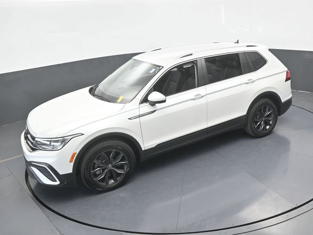Used 2023 Volkswagen Tiguan SE image 47