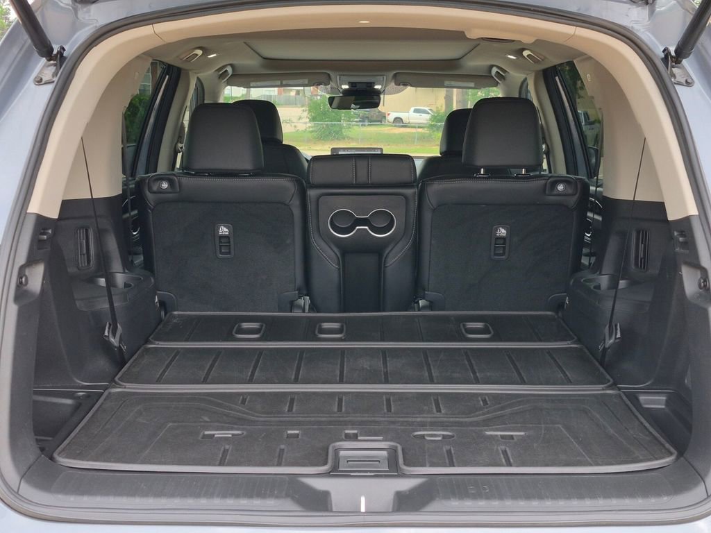Used 2024 Honda Pilot Touring image 9