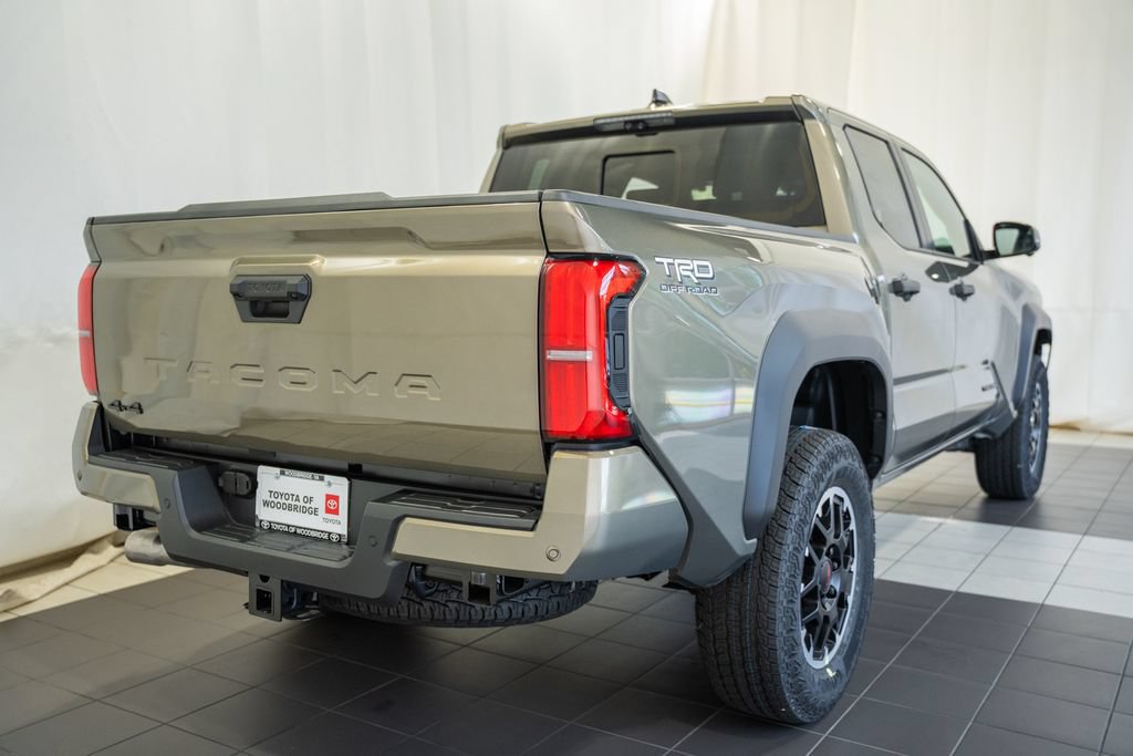 New 2026 Toyota Tacoma TRD Off-Road w/ TRD Off Road Premium Package AWD/4WD image 4