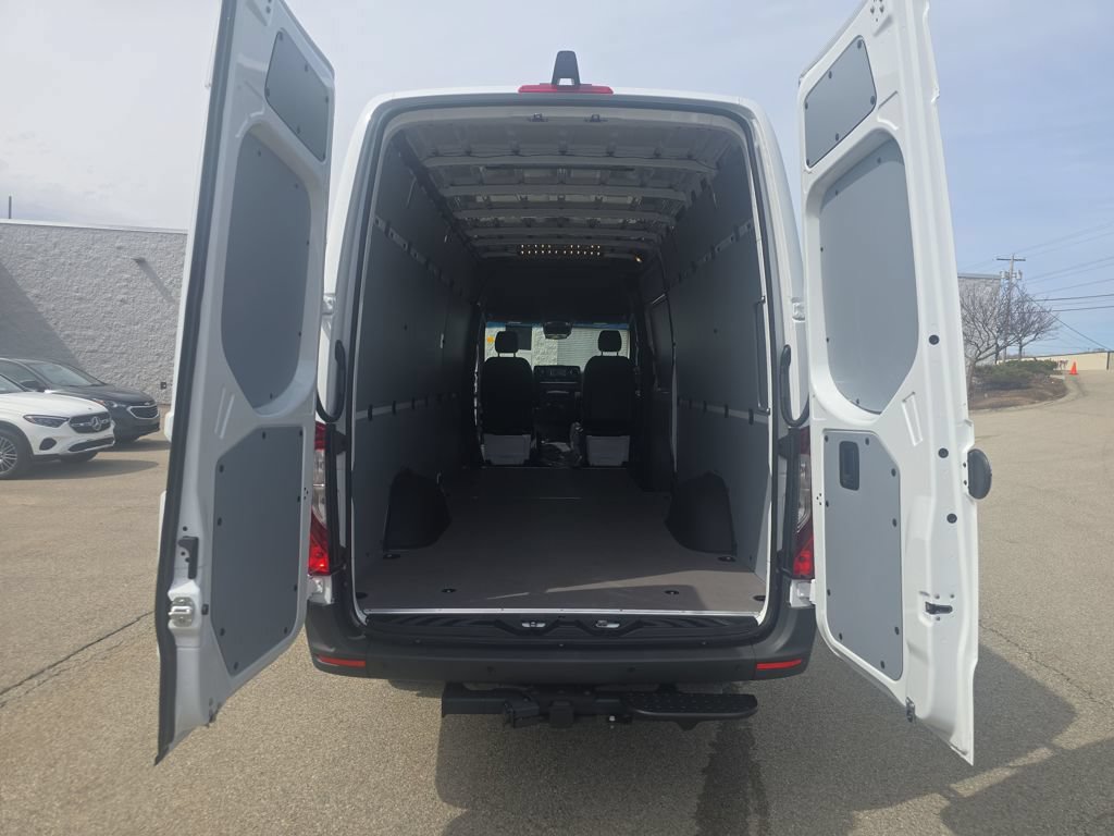 New 2026 Mercedes-Benz Sprinter 2500 image 21