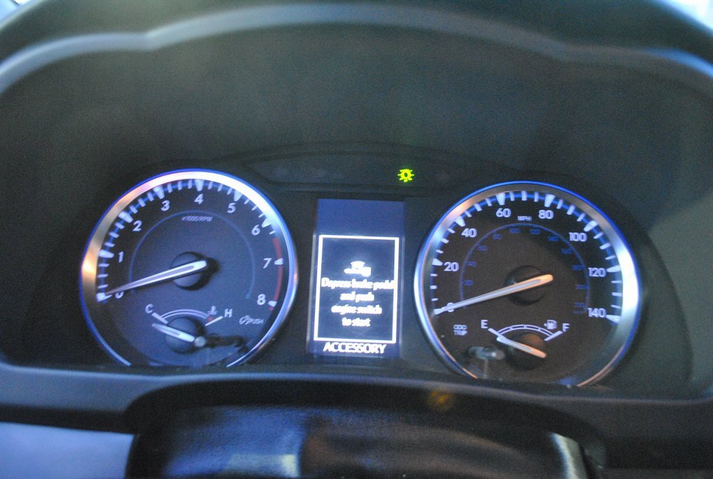 Used 2014 Toyota Highlander Limited image 23