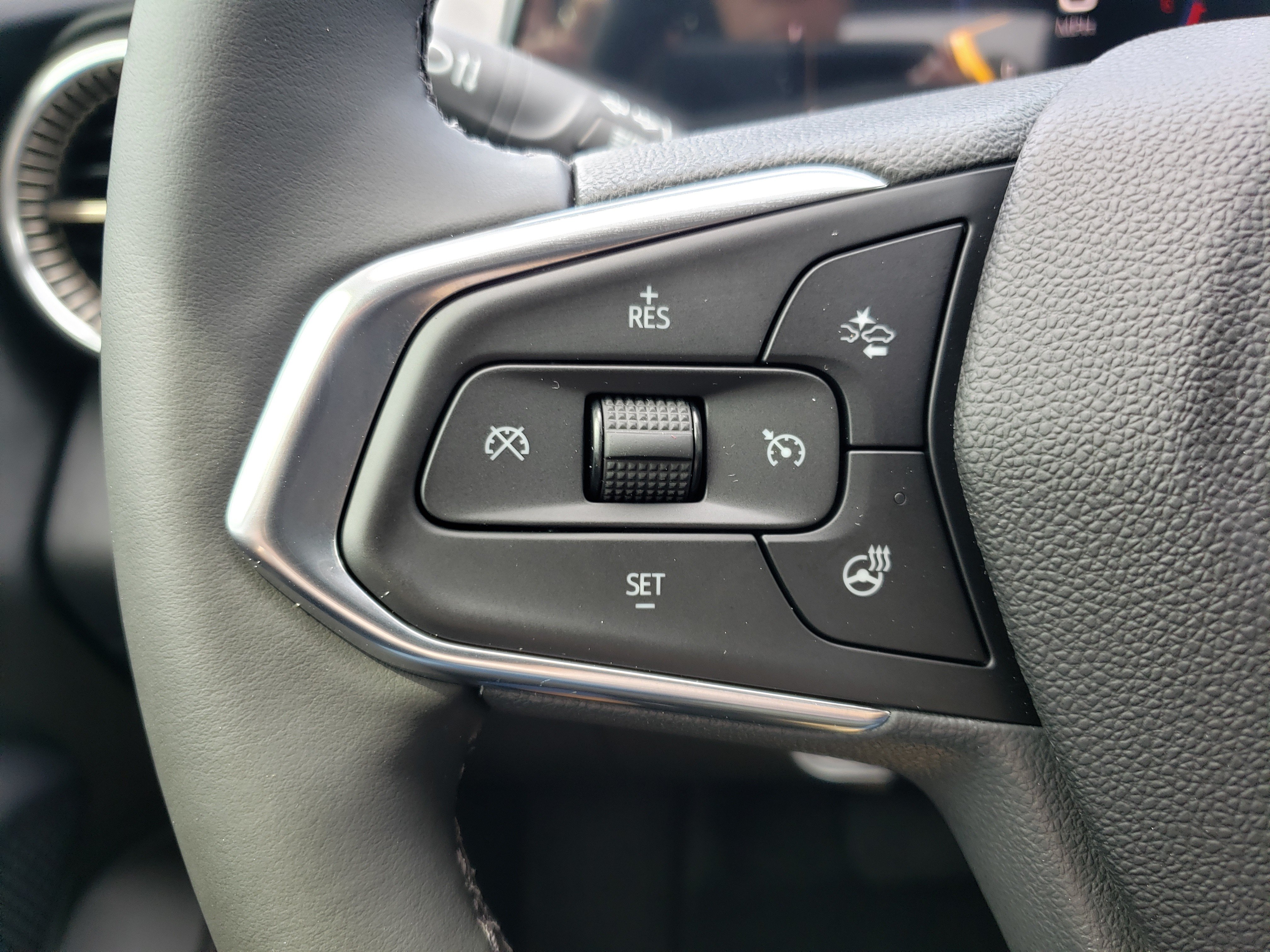 New 2026 Chevrolet Trax ACTIV w/ Driver Confidence Package FWD image 18
