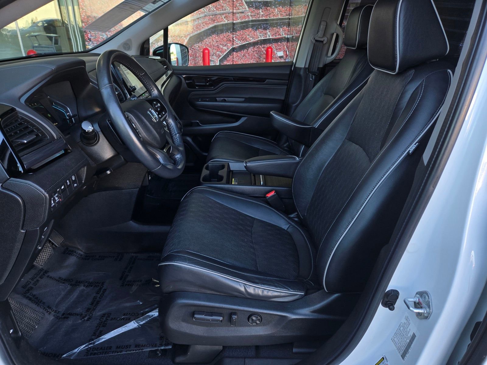 Used 2022 Honda Odyssey Elite image 17