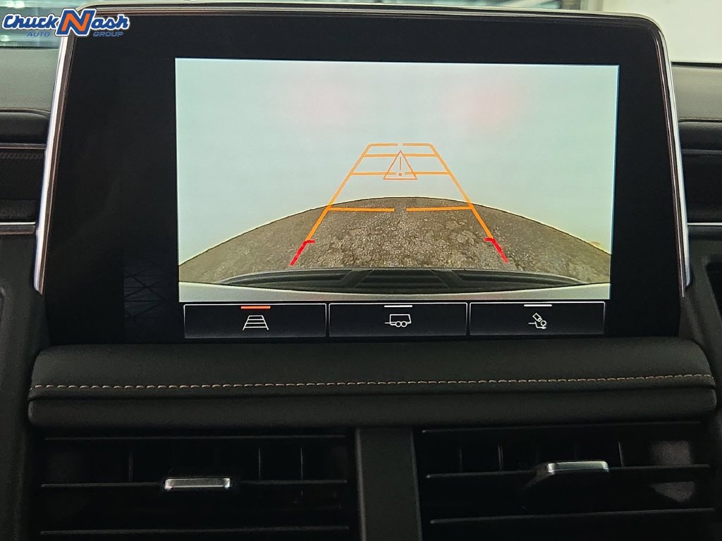 Used 2023 GMC Yukon AT4 w/ LPO, Floor Liner Package AWD/4WD image 20
