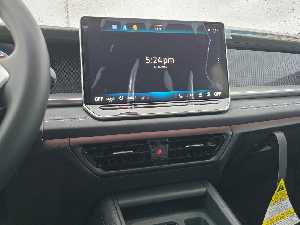 New 2026 Volkswagen Tiguan SE image 23