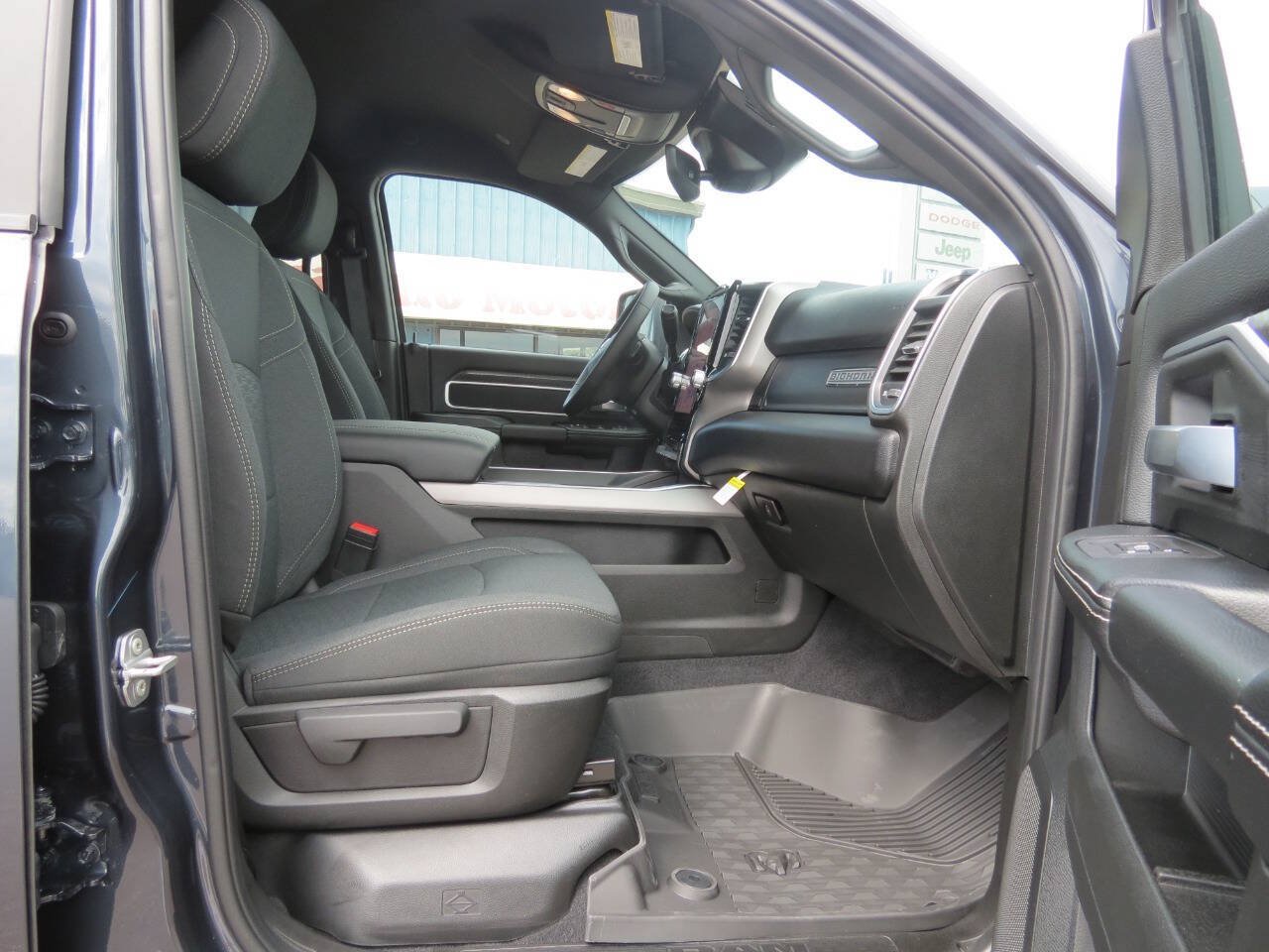 New 2026 RAM 3500 Big Horn AWD/4WD image 24