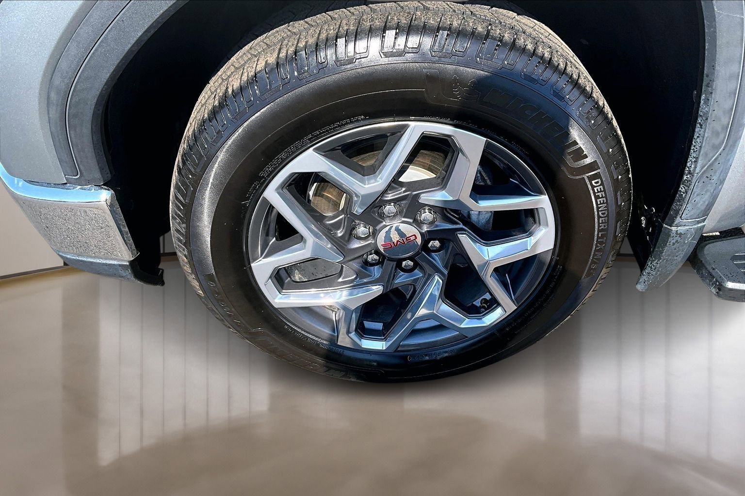 Used 2023 GMC Sierra 1500 SLT image 35