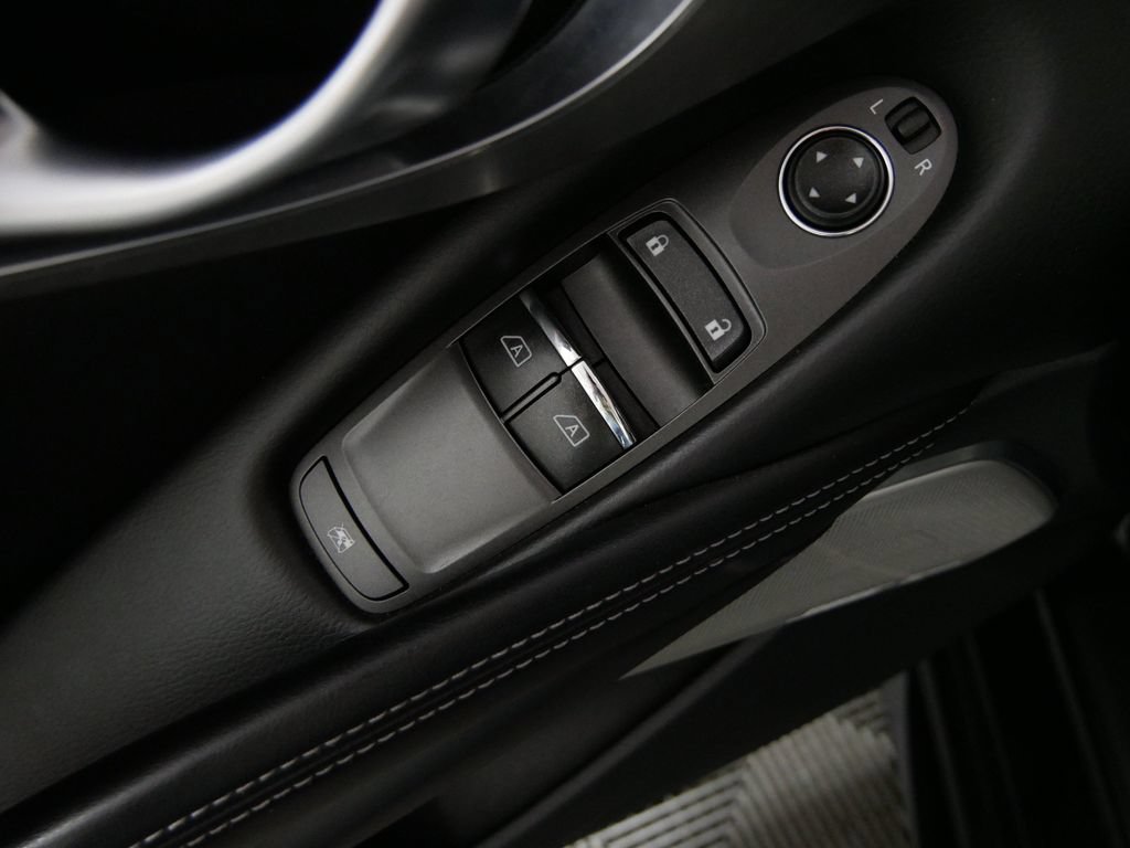 Used 2018 INFINITI Q60 3.0t Sport AWD/4WD image 13