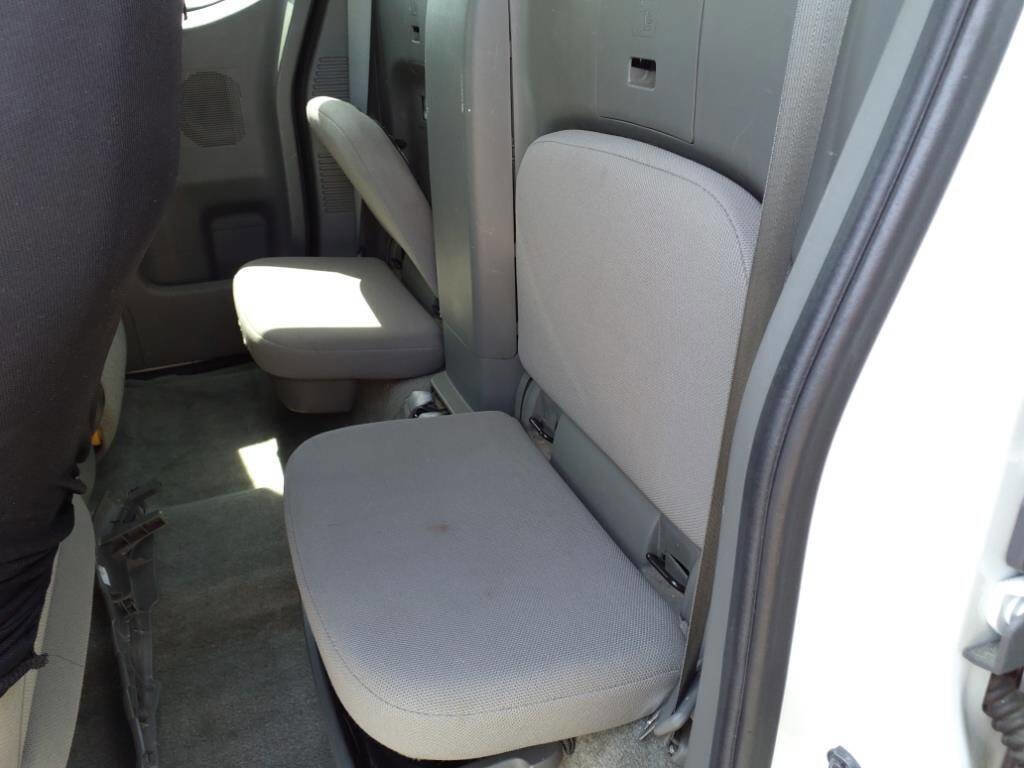 Used 2013 Nissan Frontier S image 14