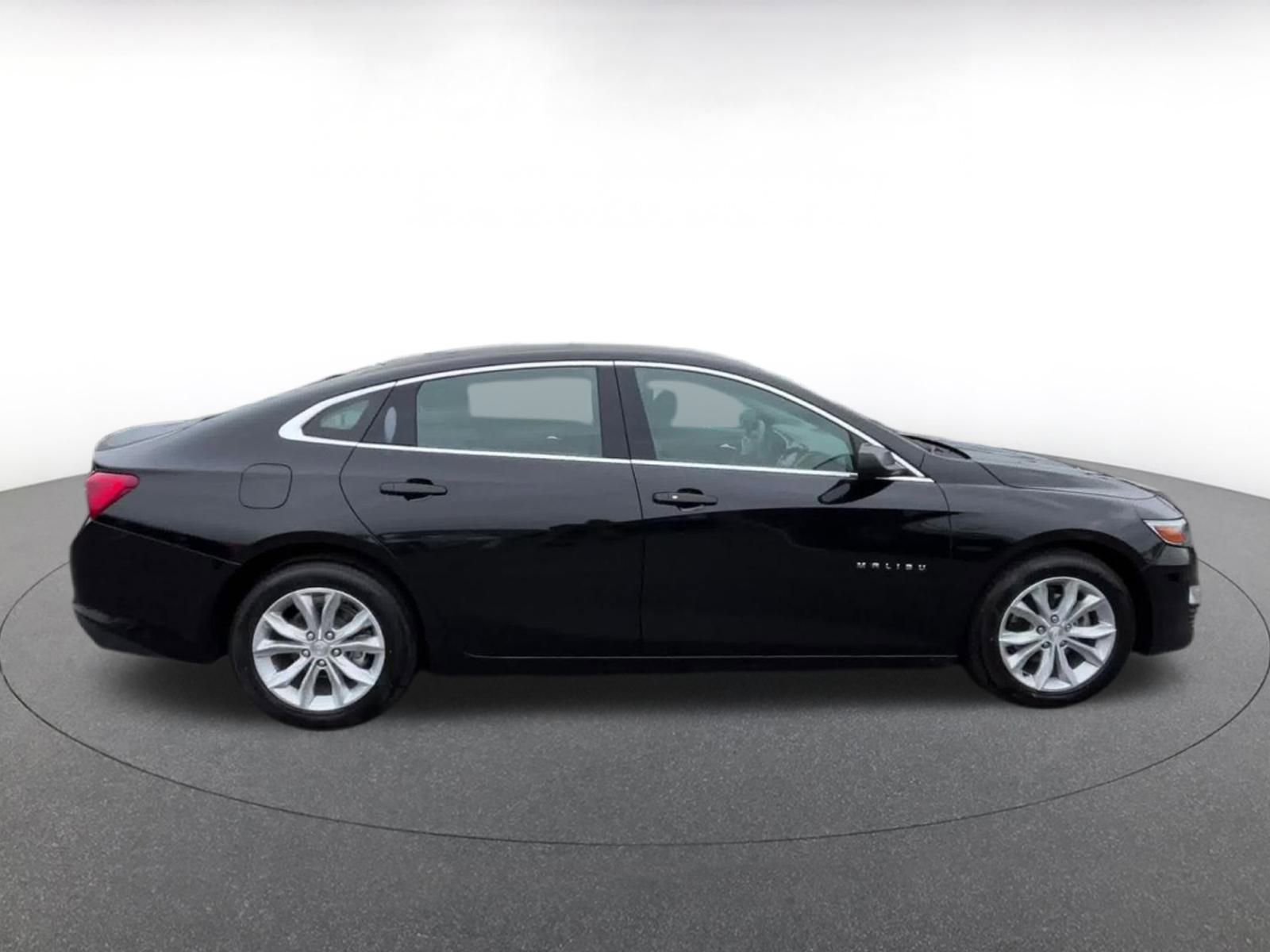 Used 2024 Chevrolet Malibu LT image 16