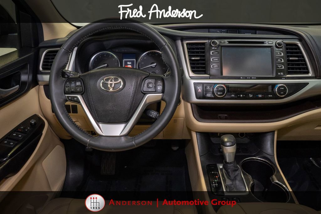 Used 2016 Toyota Highlander XLE FWD image 7