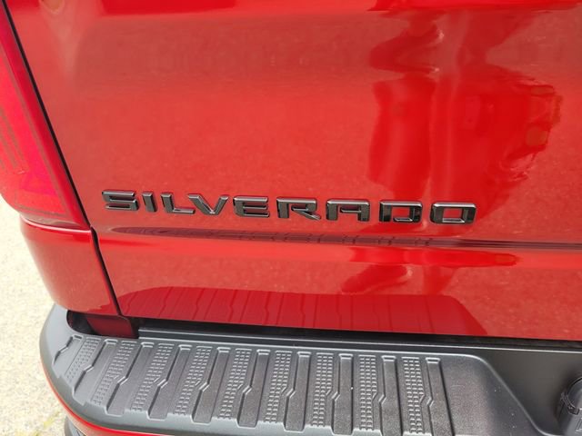Used 2024 Chevrolet Silverado 1500 RST w/ Dark Appearance Package AWD/4WD image 7