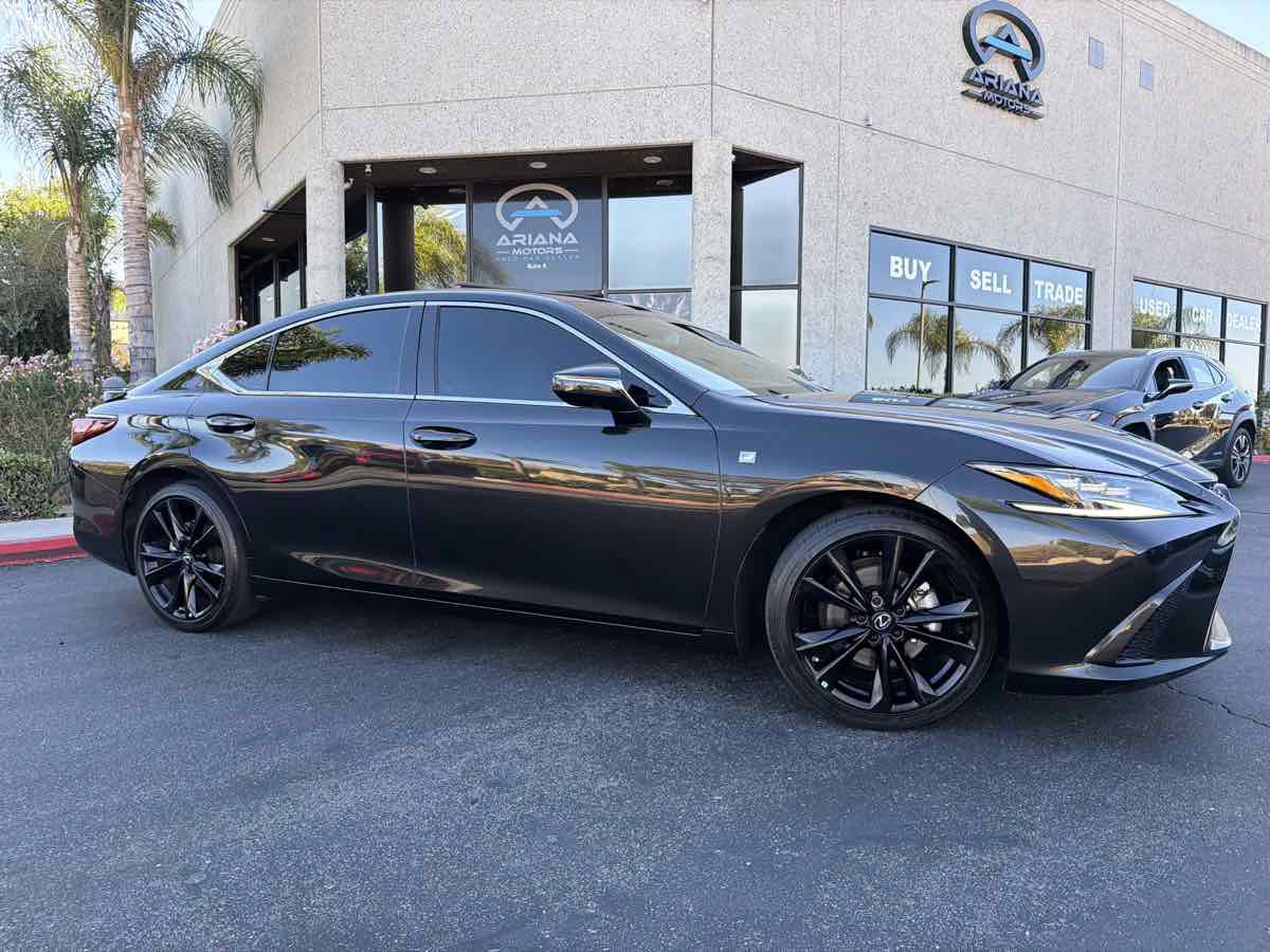 Used 2024 Lexus ES 300h F Sport w/ Accessory Package (Z1) FWD image 7