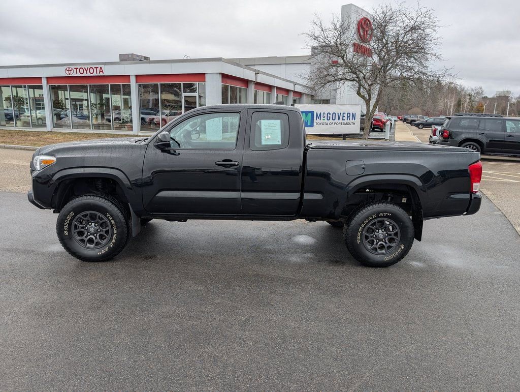 Used 2016 Toyota Tacoma SR w/ SR Convenience Package image 2