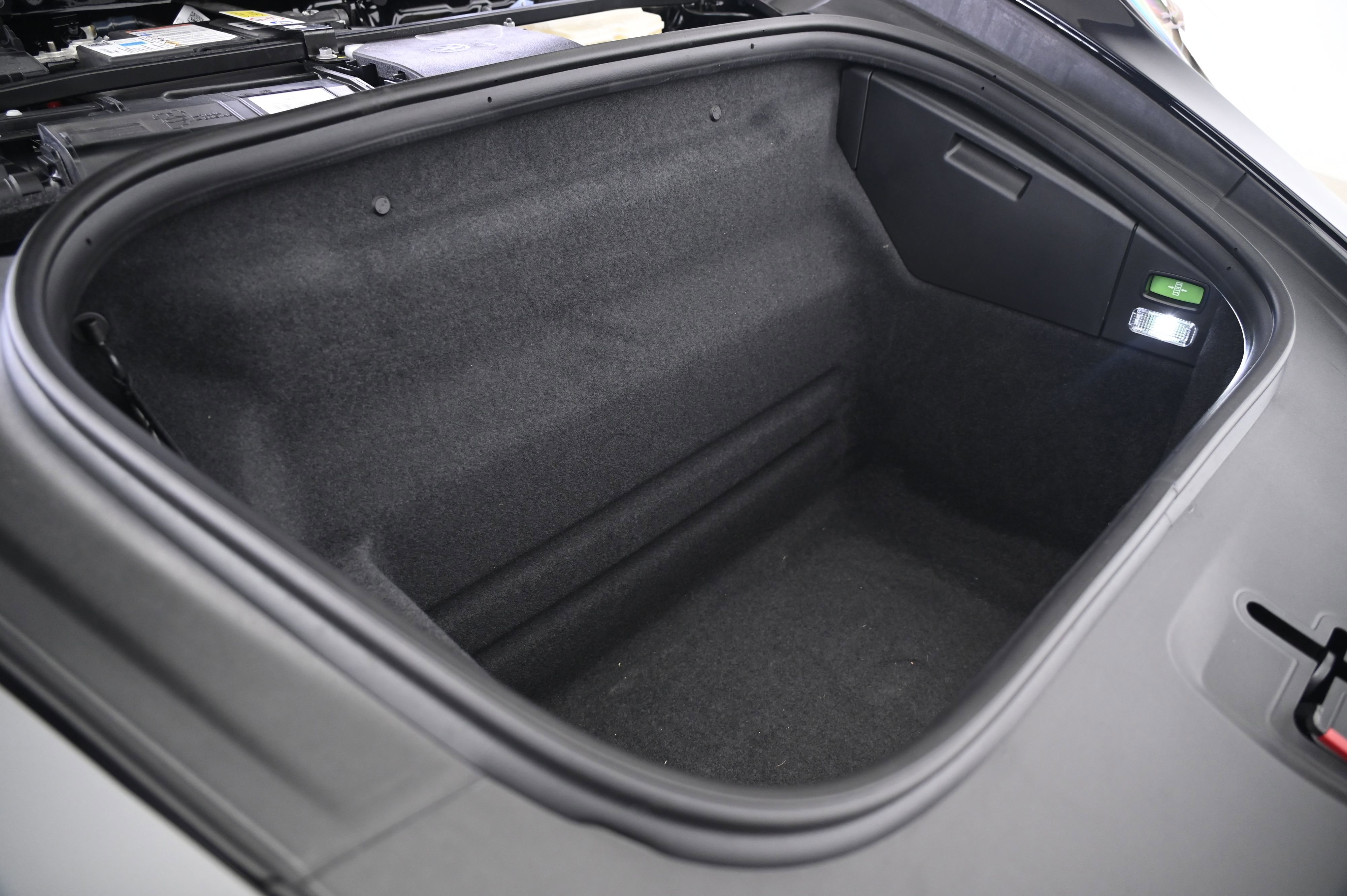 Used 2025 Porsche 911 Turbo image 15