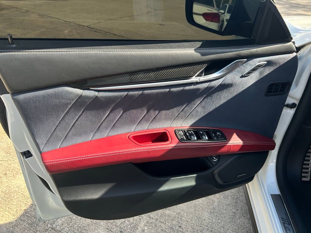 Used 2016 Maserati Ghibli S image 49