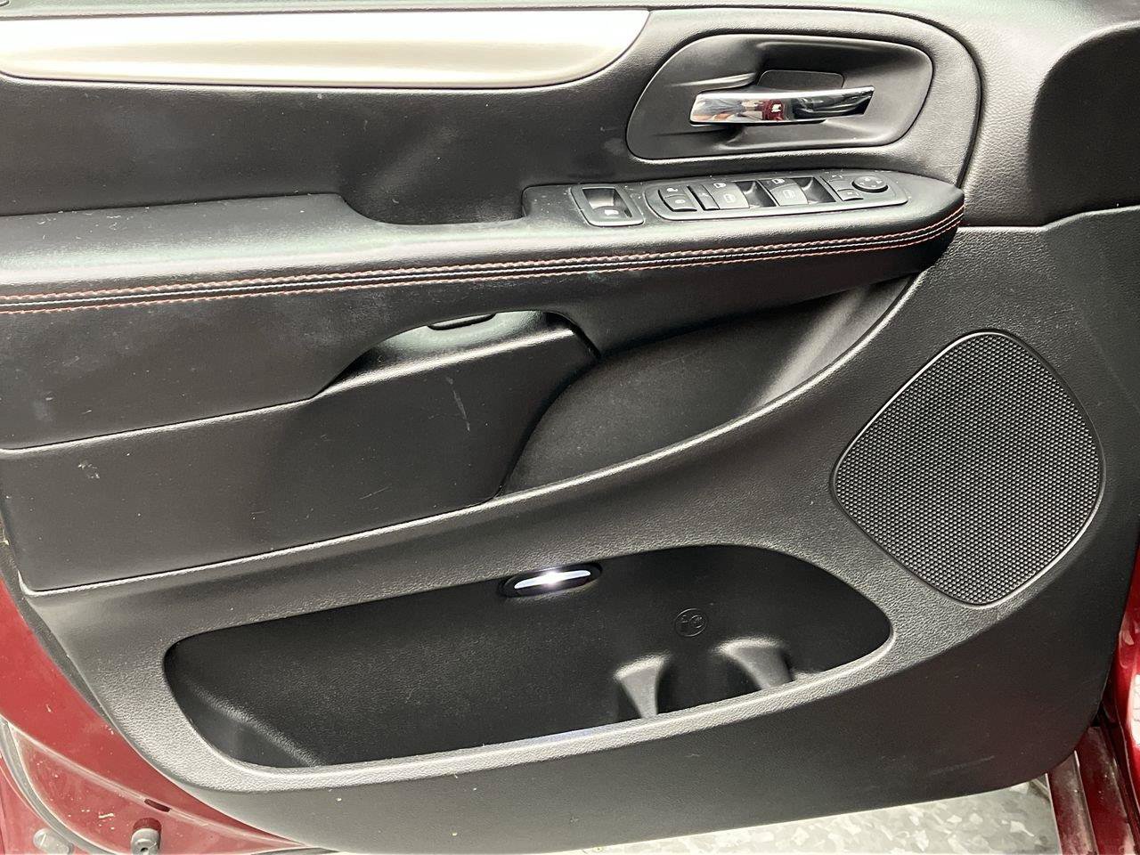 Used 2019 Dodge Grand Caravan GT FWD image 6
