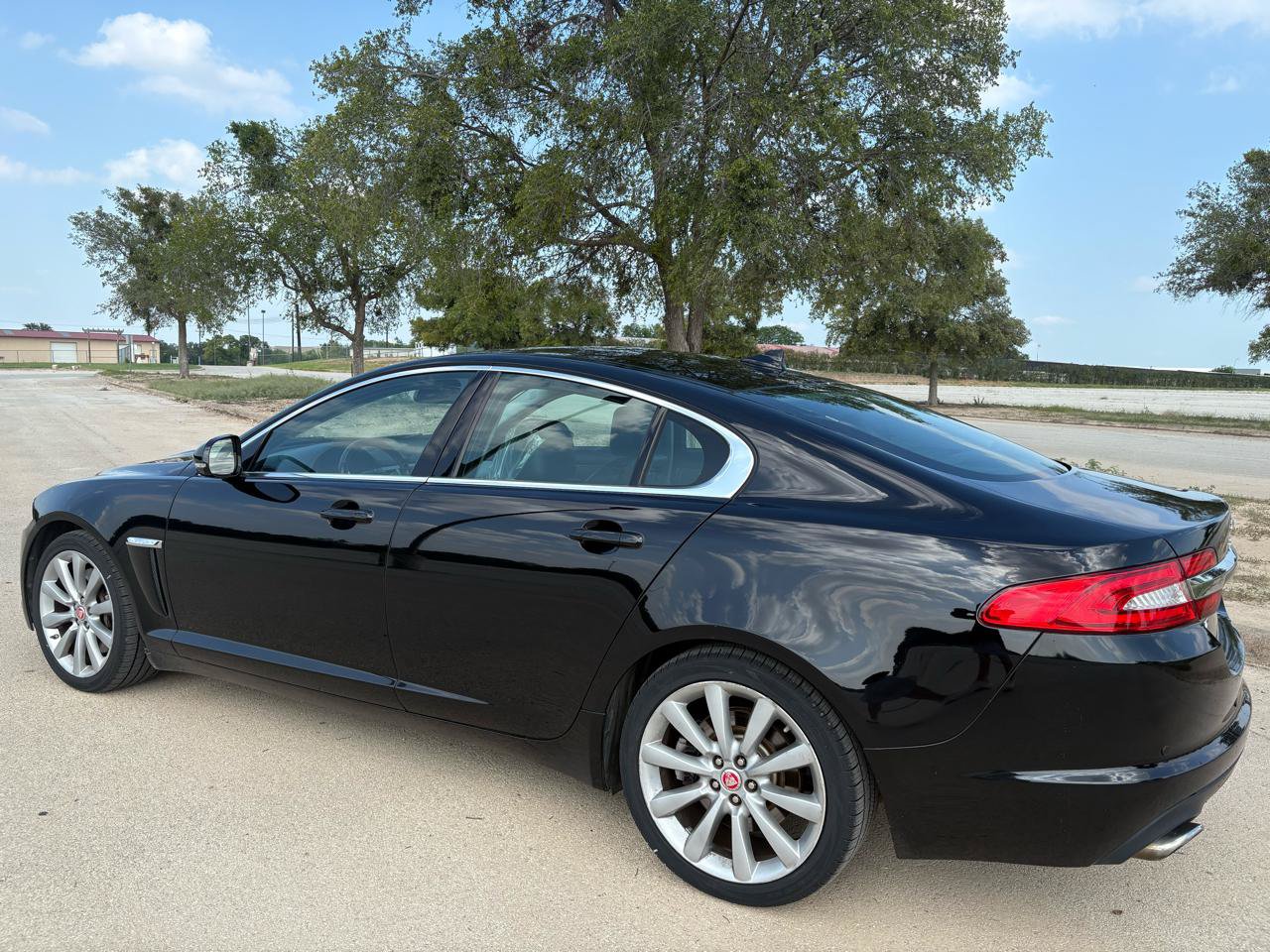 Used 2014 Jaguar XF 3.0 AWD/4WD image 6
