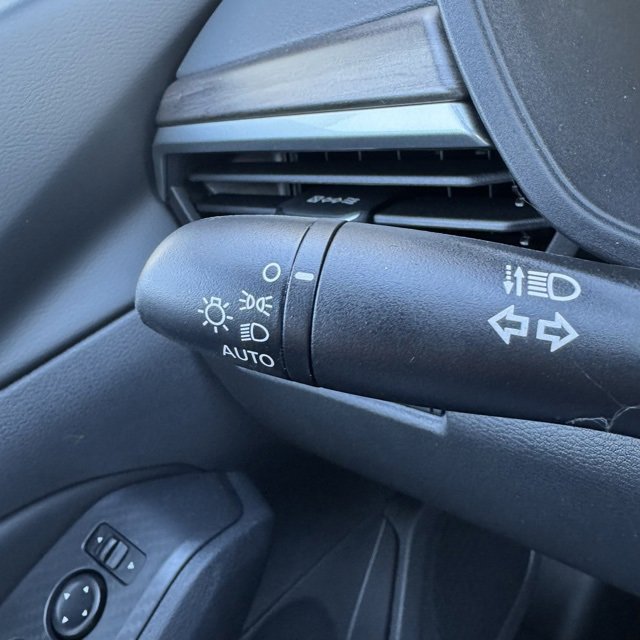 New 2025 Nissan Altima 2.5 SV image 15